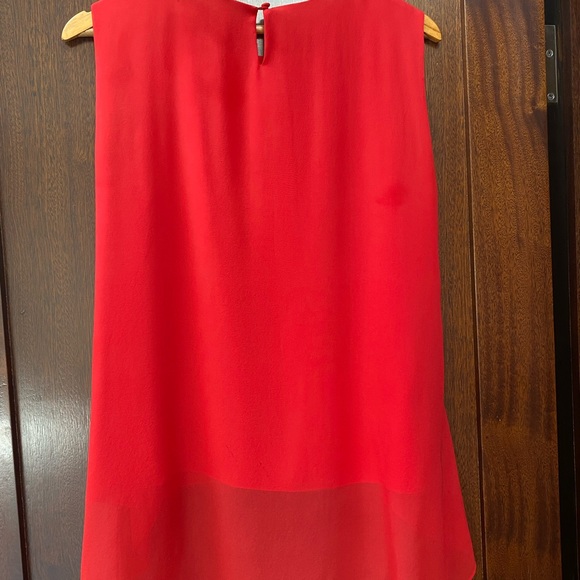 BCBG MAX AZRIA red sleeveless draped top. - Picture 2 of 4
